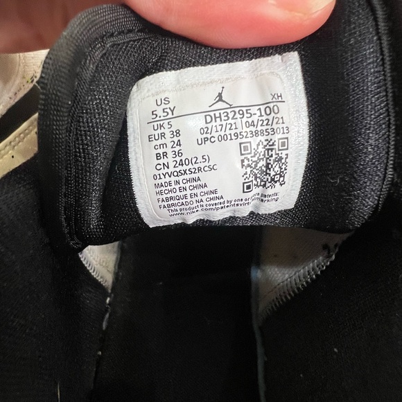 Youth Nike Air Jordan 1 low brushstroke paint splatter - Picture 4 of 8